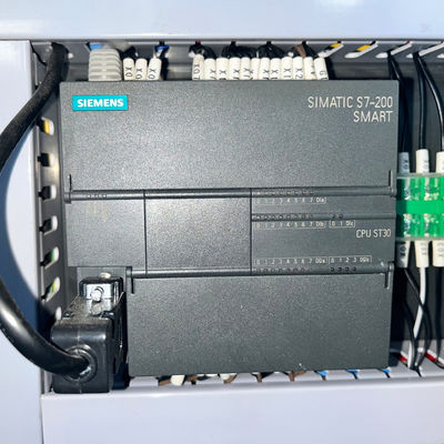 スピードアルミホイルロール切断回転機 フーガとヘアリングホイル用