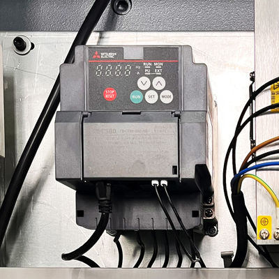 完全に自動的なショートラベル終了 アルミホイルリワディングマシン 4.5kw 電力