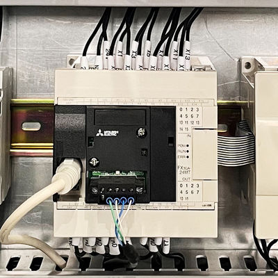 電動家用パン紙 アルミホイルロール回転機 4 スピンドル